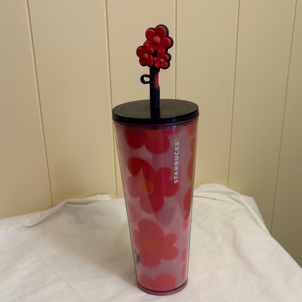 2025 Starbucks Valentines Pink Floral 24 oz. Tumbler with‎ Straw cover Heartfelt